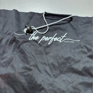 The Perfect Haircare micro fiber towel for curly hair